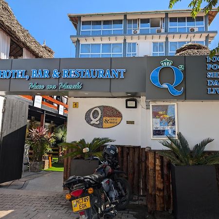 Q-Bar & Guesthouse Dar es Salaam Esterno foto